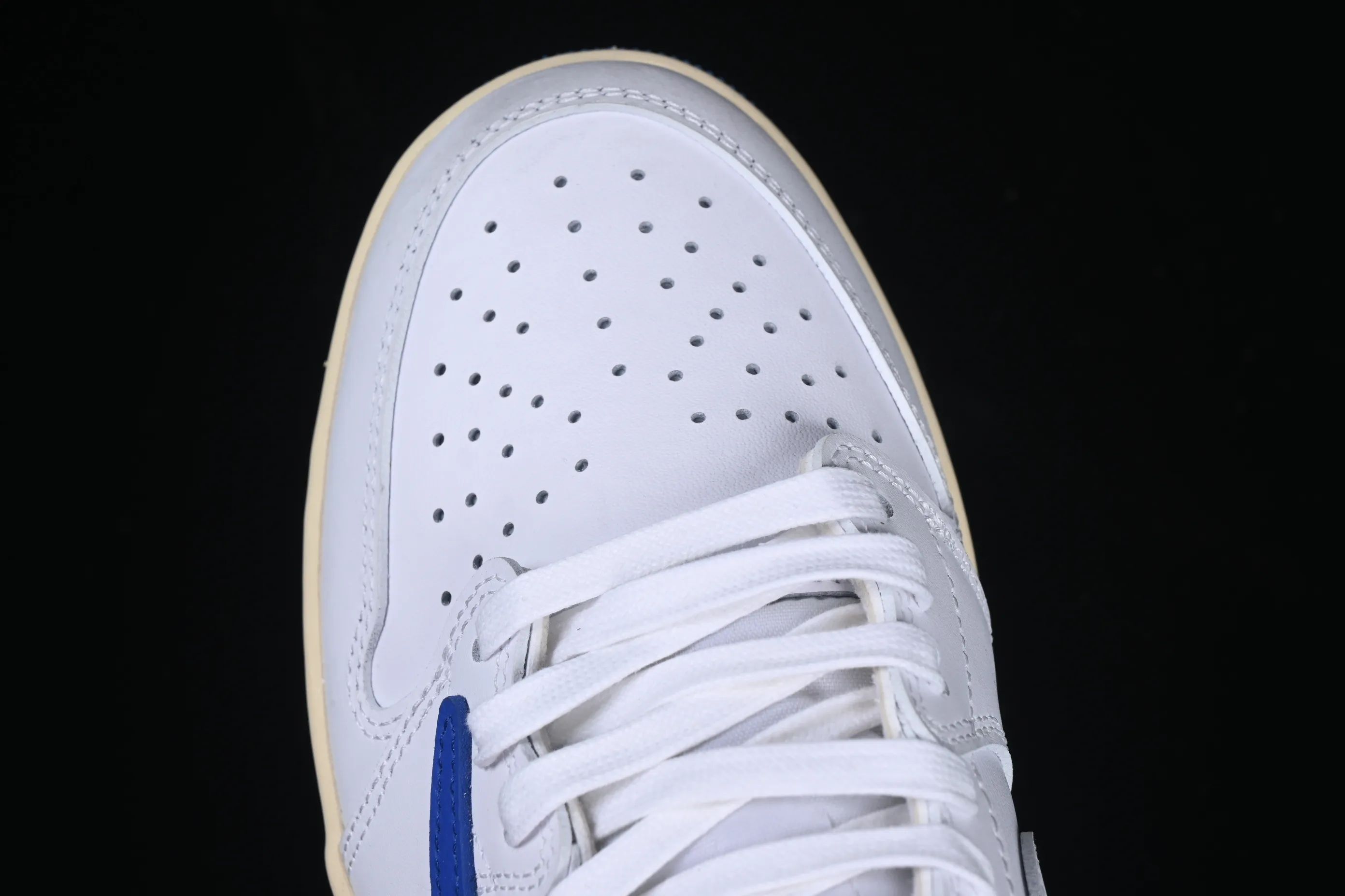 All categories Air Jordan Jordan series basketball shoes Air Jordan 1 Low B1 special price Travis Scott x Air Jordan 1 Low OG AJ1 Joe 1 undercut low DM7866-104